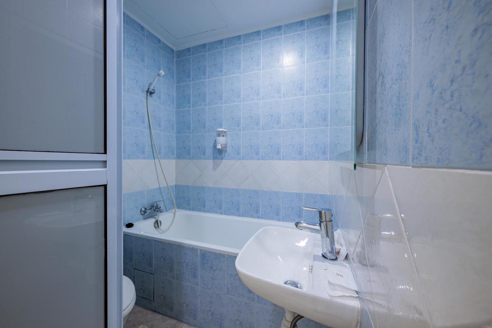 Gostay Khách sạn
